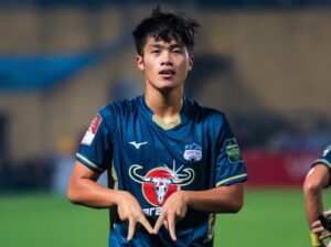 Nguyễn Quốc Việt - Cầu thủ HAGL lẻ loi tại Seagame 32 - Tin Tức Gia Lai