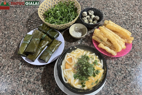 Bánh Canh Cá Lóc Akay 7