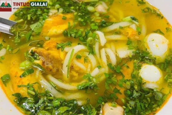 Bánh Canh Cá Lóc Huế