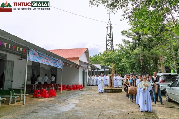 Nhà Thờ Phú Hòa 4