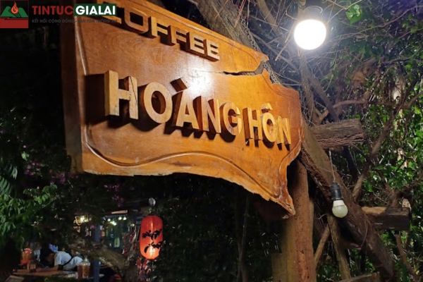 Tiệm Cà Phê Hoàng Hôn