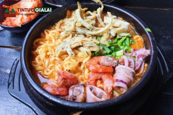 Phố Mì Cay SEOUL 12 Cấp Độ